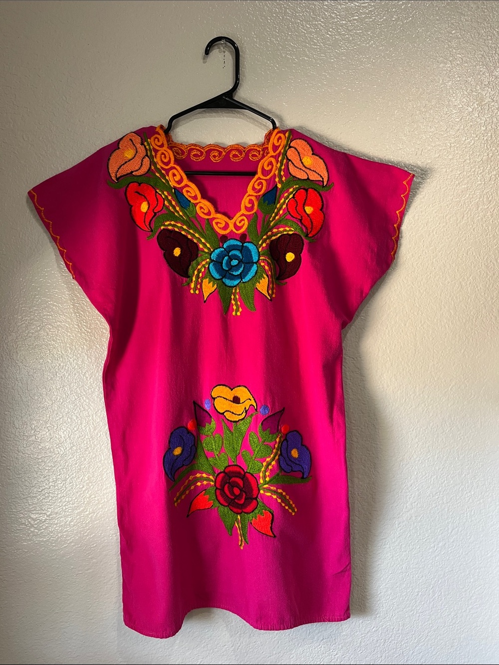 Beautiful Festive Fuchsia Embroidered Floral Mexican Mini Dress Sz S Bright Chic